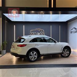 Infiniti QX70